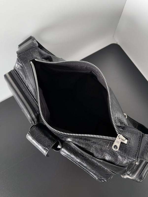 Balenciaga 0032