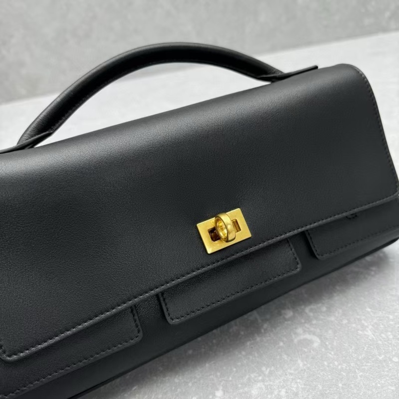 Balenciaga 0056