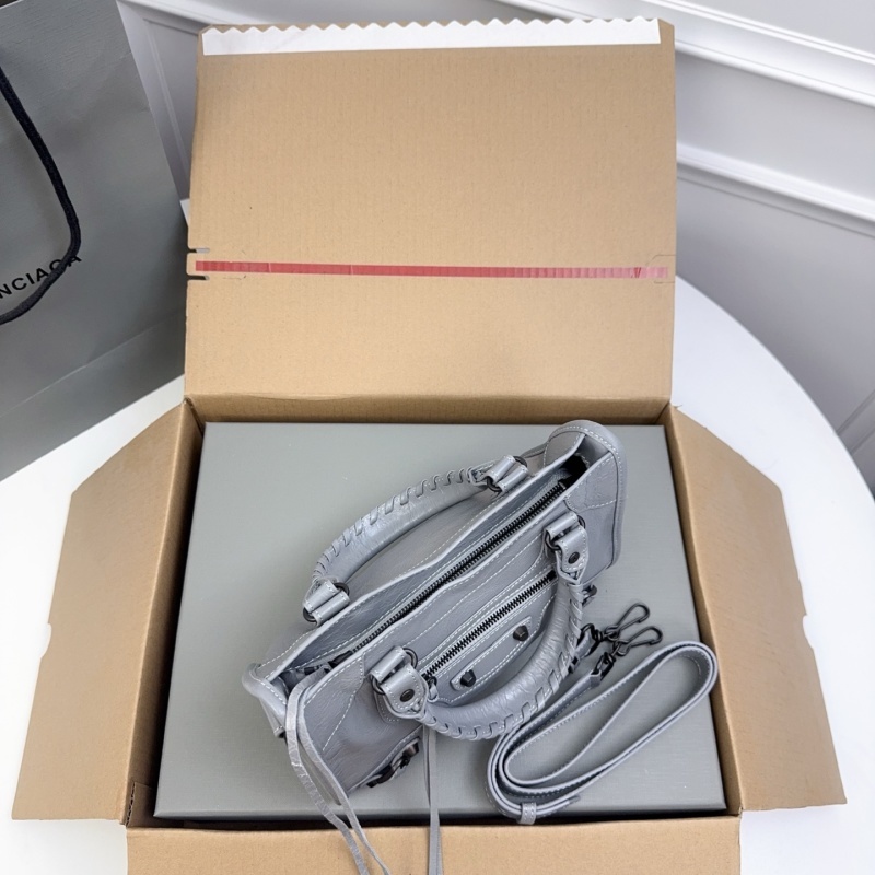 Balenciaga 0220