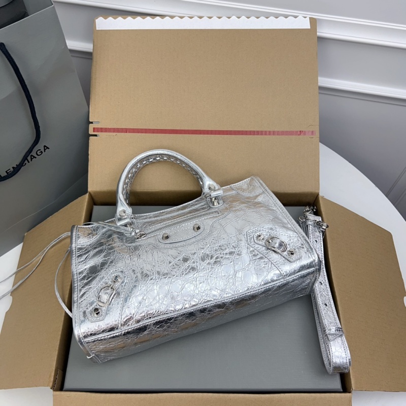 Balenciaga 0239