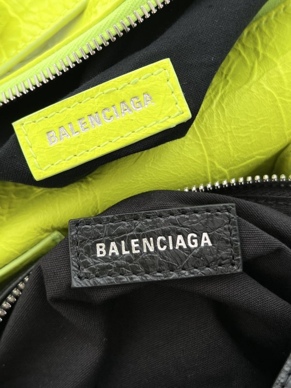 Balenciaga 0042