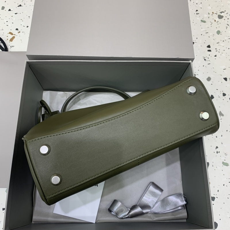 Balenciaga 0069
