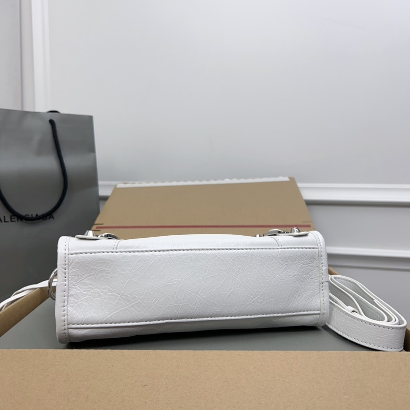Balenciaga 0225