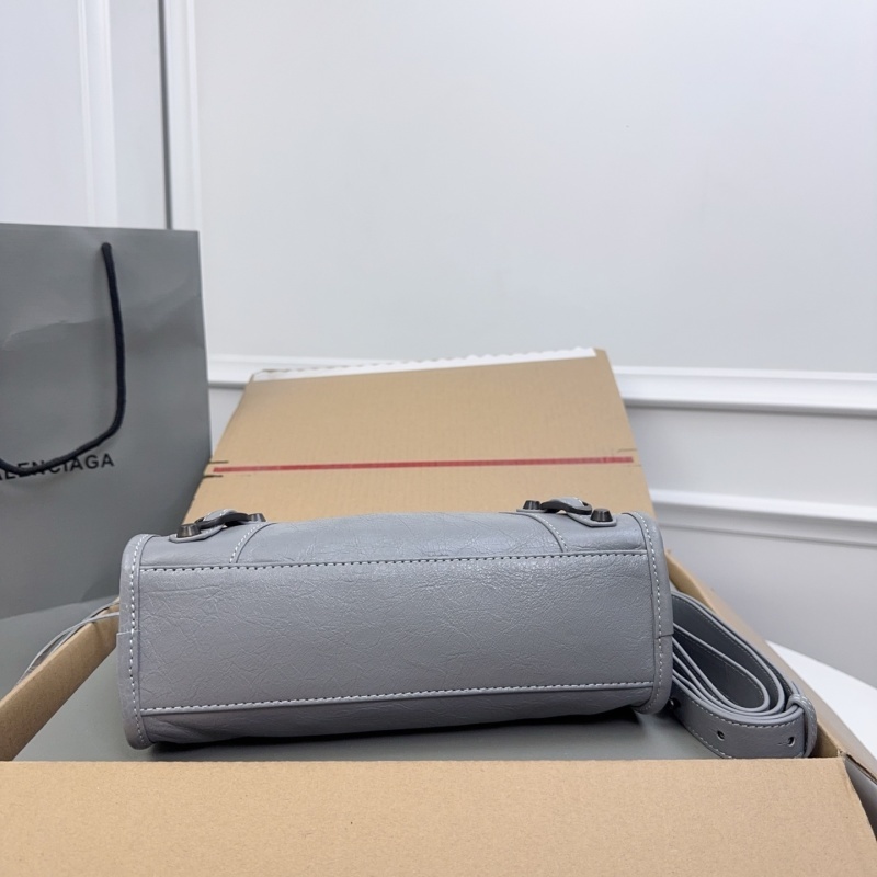 Balenciaga 0220