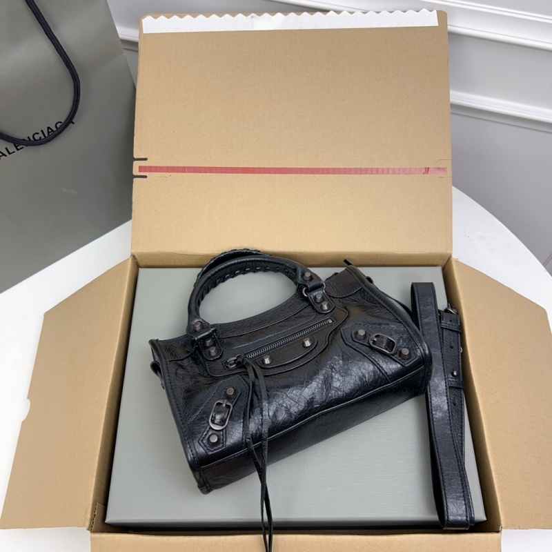 Balenciaga 0224
