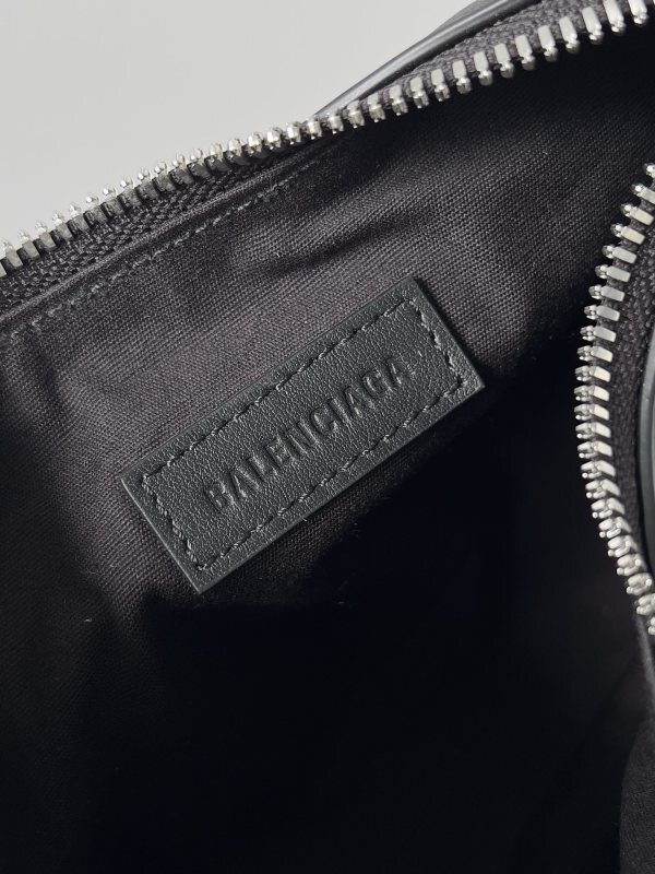 Balenciaga 0124
