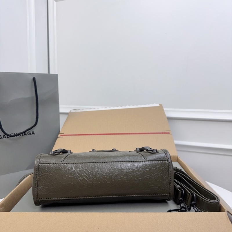 Balenciaga 0221