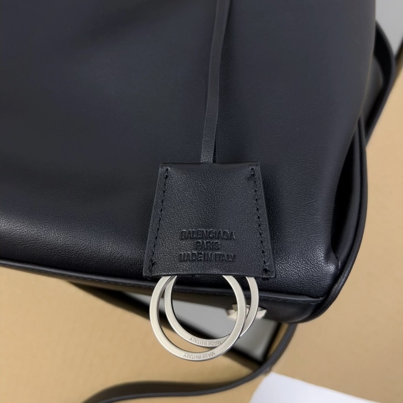 Balenciaga 0100