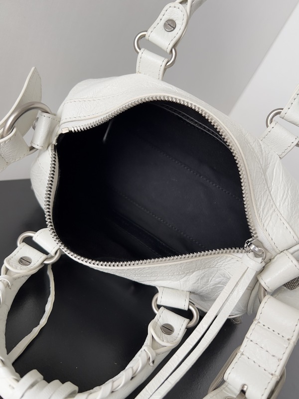 Balenciaga 0136