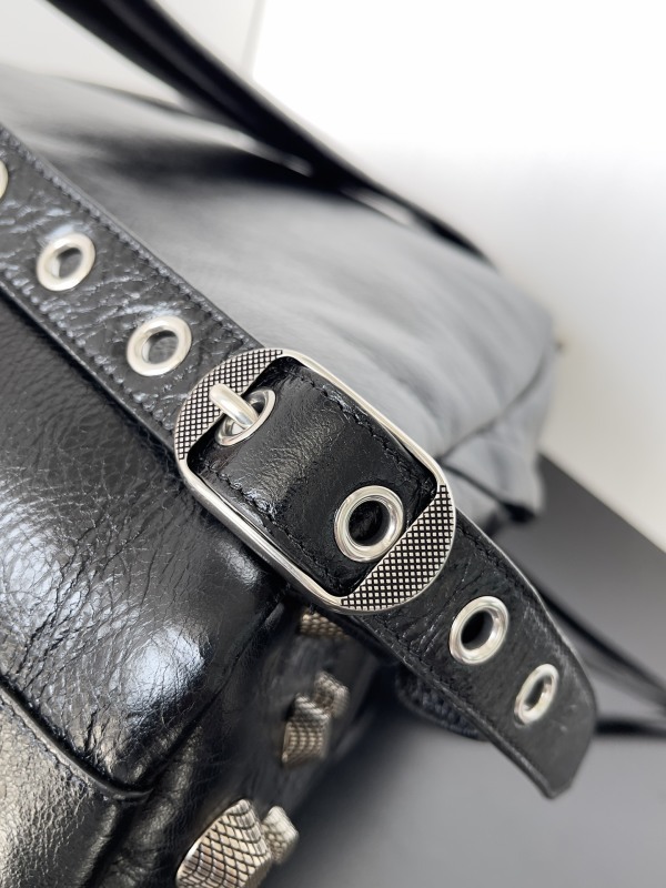 Balenciaga 0085