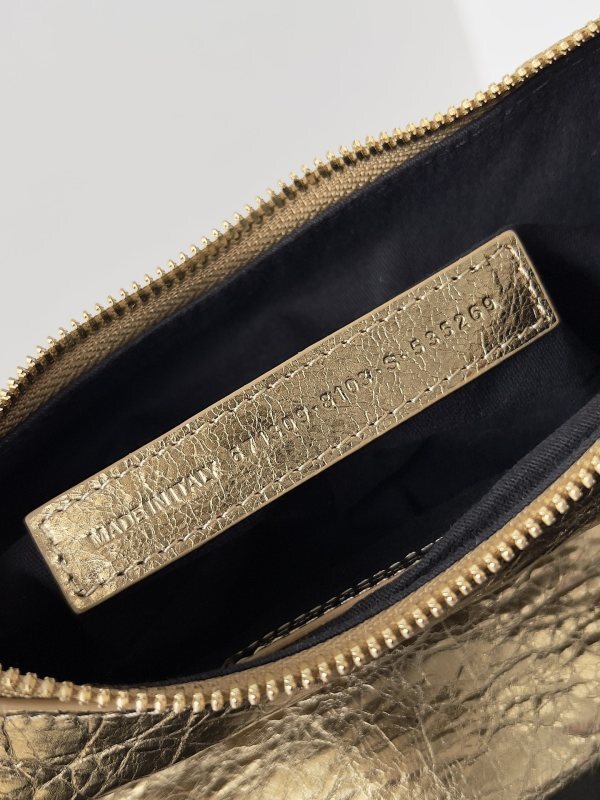 Balenciaga 0105