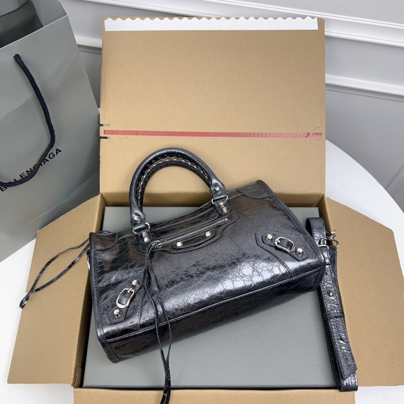Balenciaga 0240