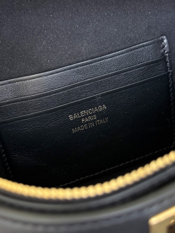 Balenciaga 0025