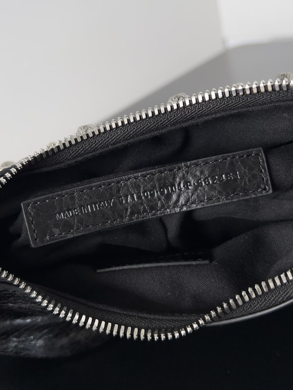 Balenciaga 0121