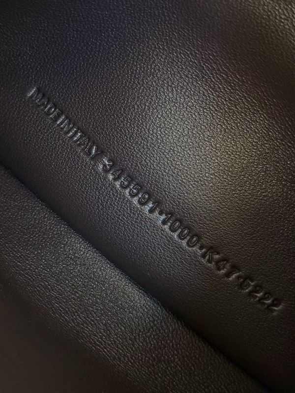 Balenciaga 0151