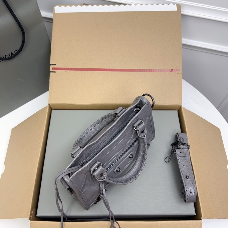 Balenciaga 0227