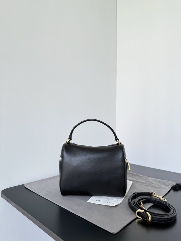 Balenciaga 0025
