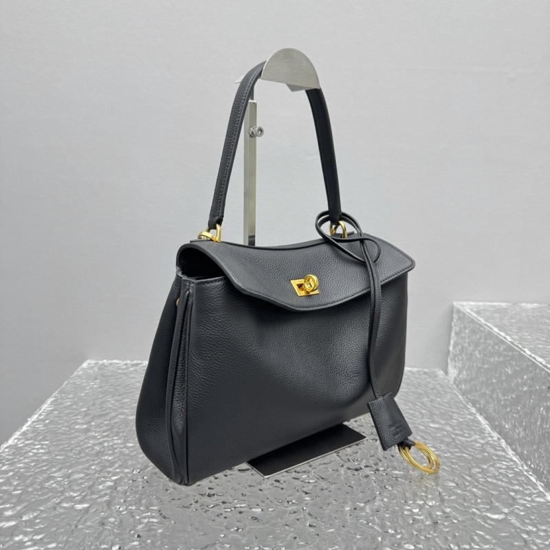 Balenciaga 0000