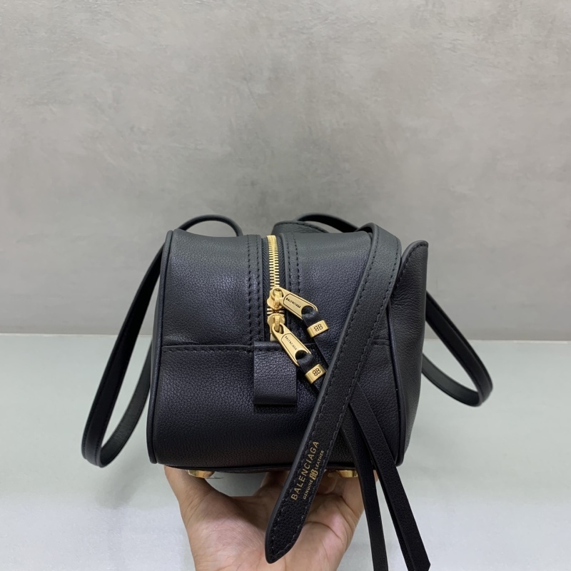 Balenciaga 0000