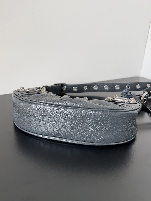 Balenciaga 0110