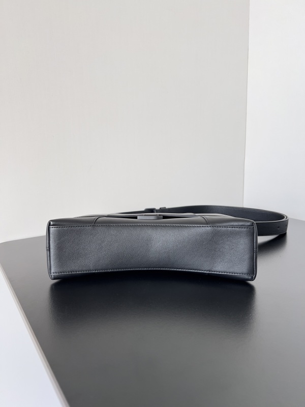 Balenciaga 0005