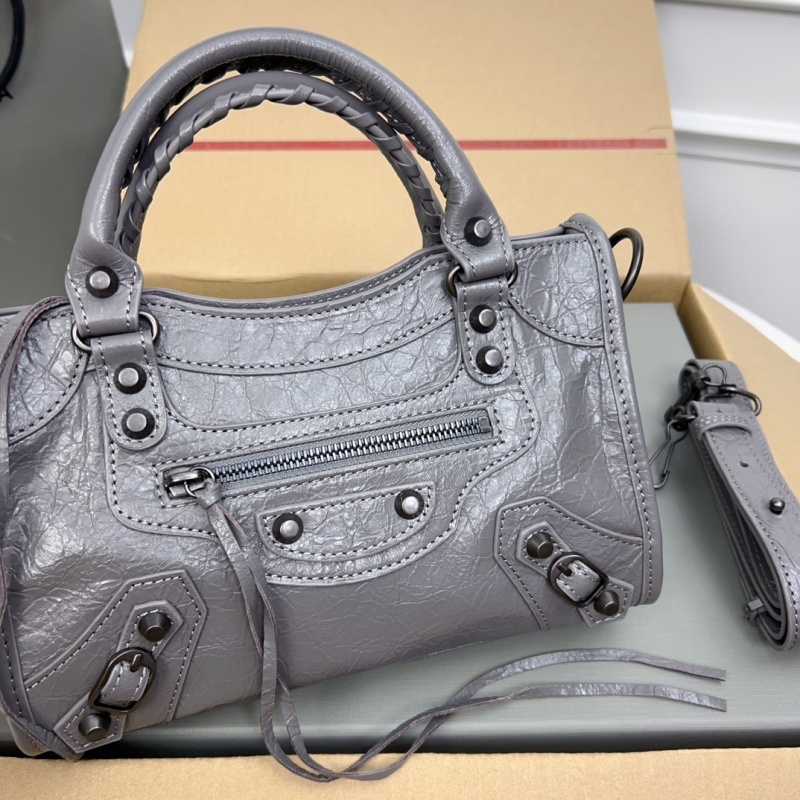 Balenciaga 0227