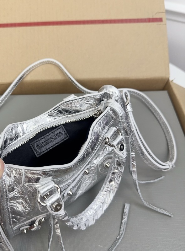 Balenciaga 0210