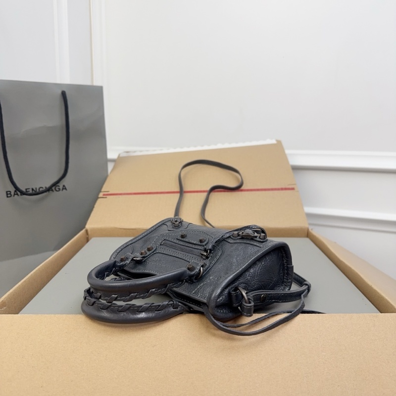 Balenciaga 0207