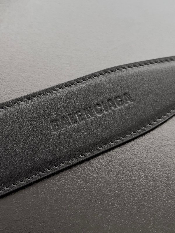 Balenciaga 0077