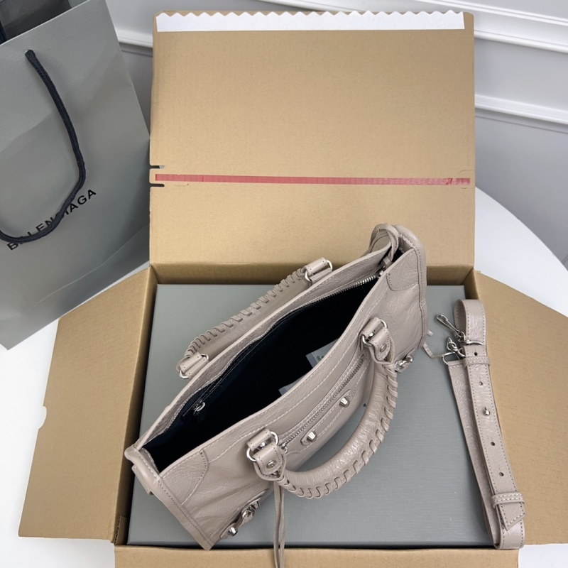 Balenciaga 0242