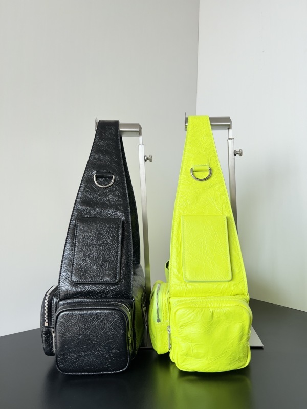 Balenciaga 0042