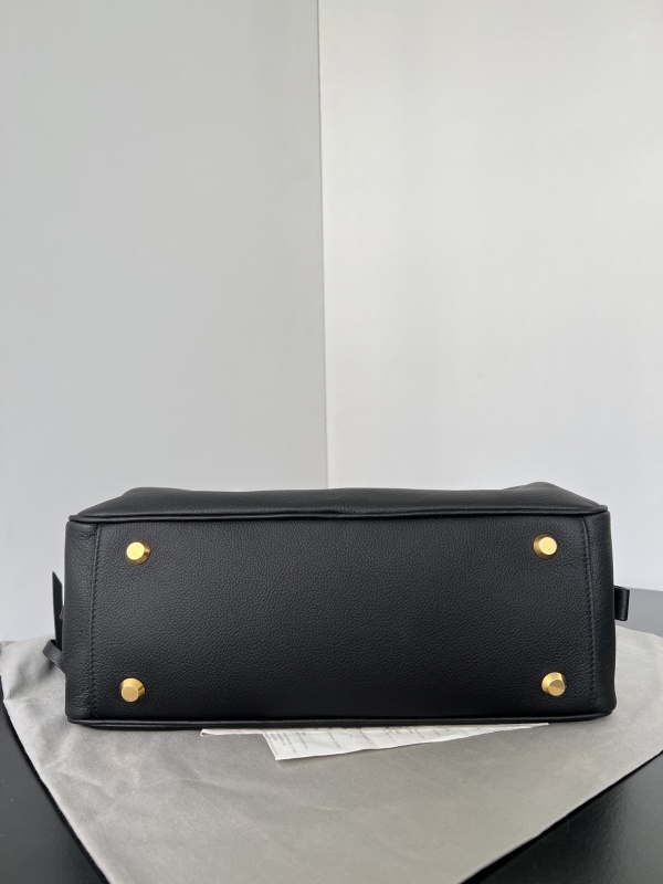 Balenciaga 0033
