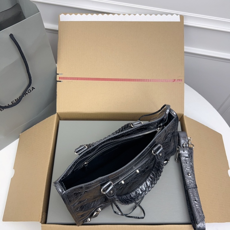 Balenciaga 0240