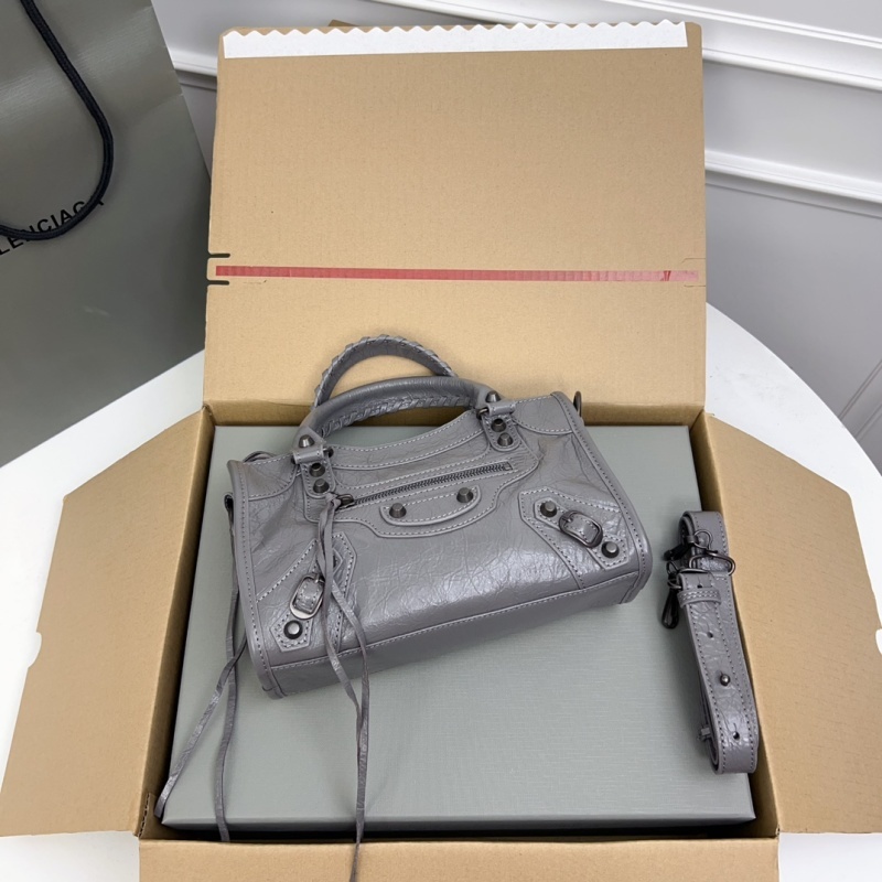 Balenciaga 0227