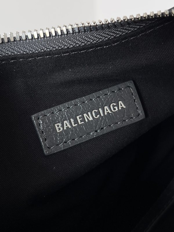Balenciaga 0110