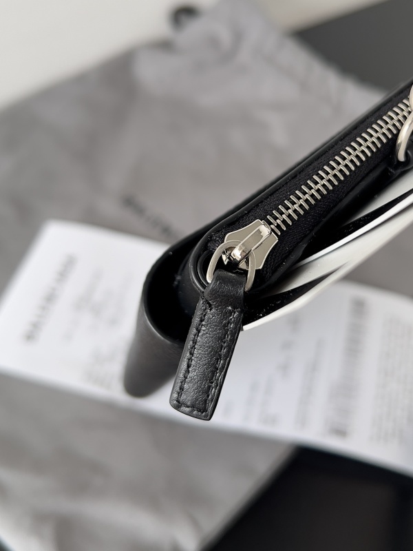 Balenciaga 0166
