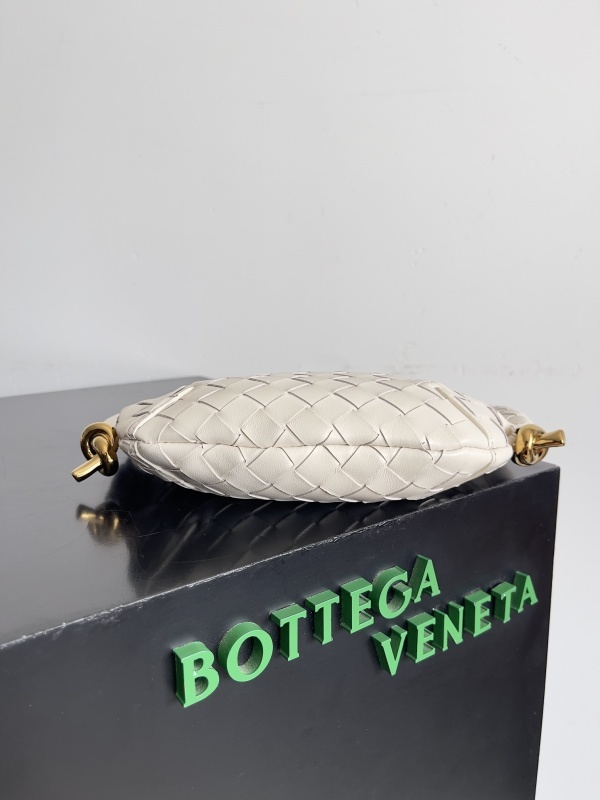 BV 0009