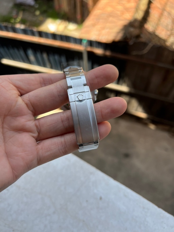 Watch0655