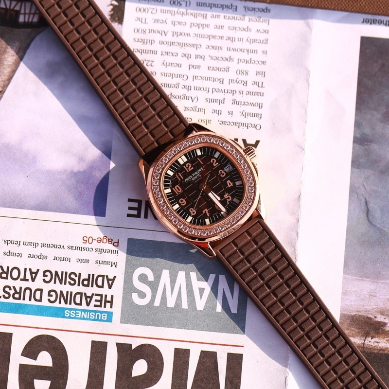 Watch0579