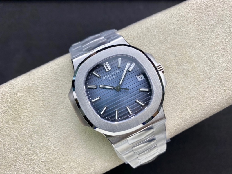 Watch0175