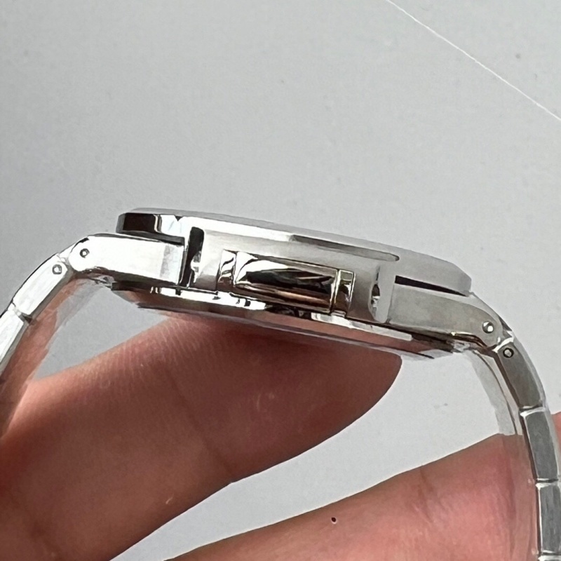 Watch0144