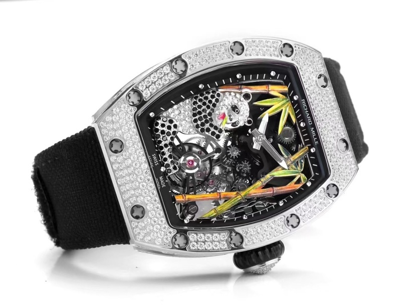 Watch0783