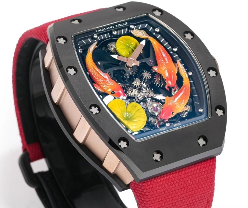 Watch0695