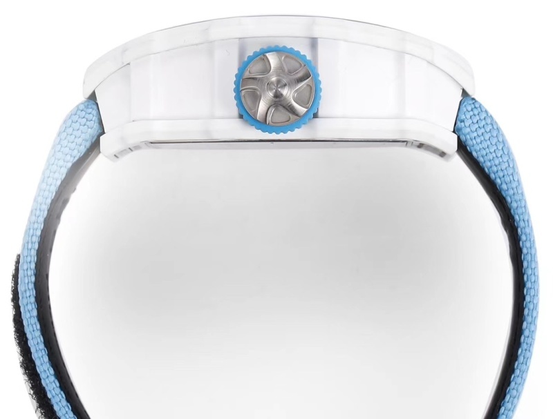 Watch0220