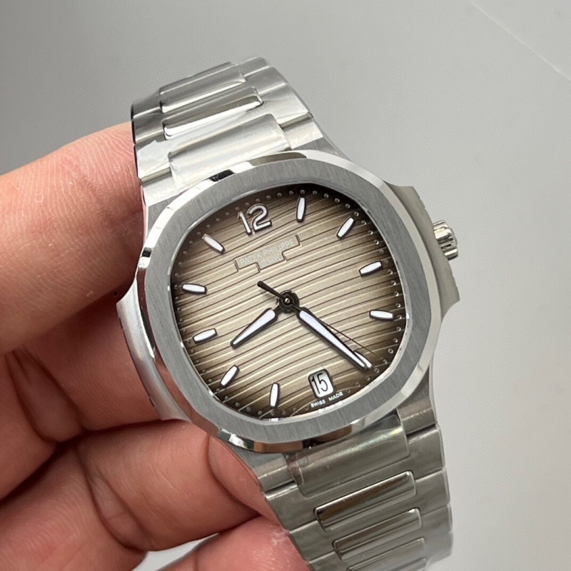 Watch0144