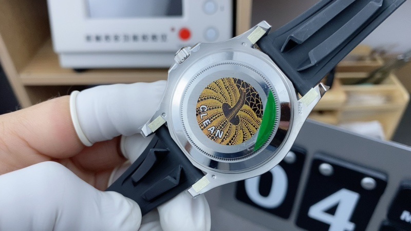 Watch0211
