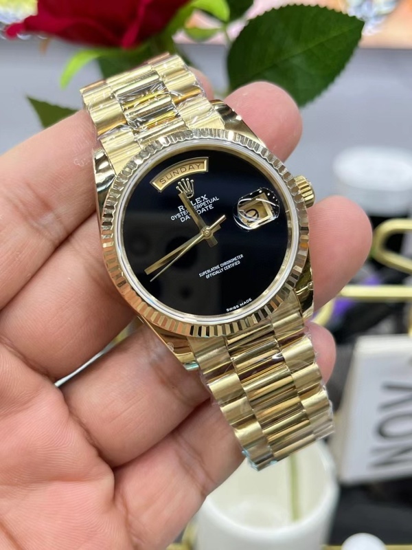 Watch0798