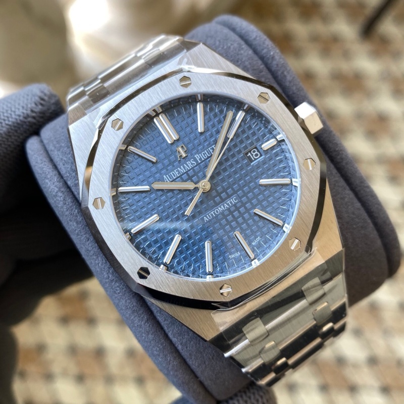 Watch0012