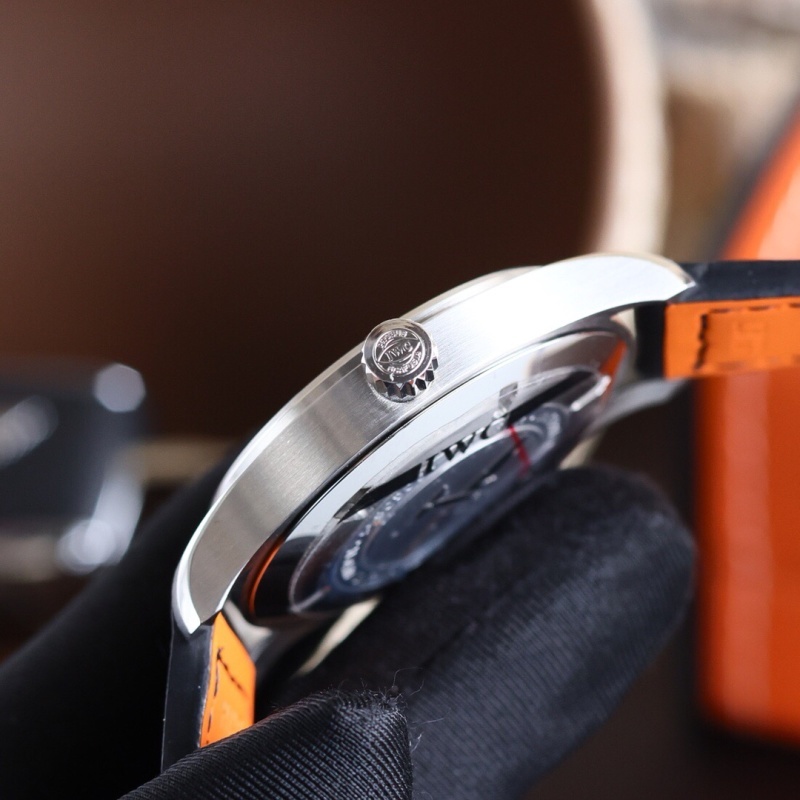 Watch0383