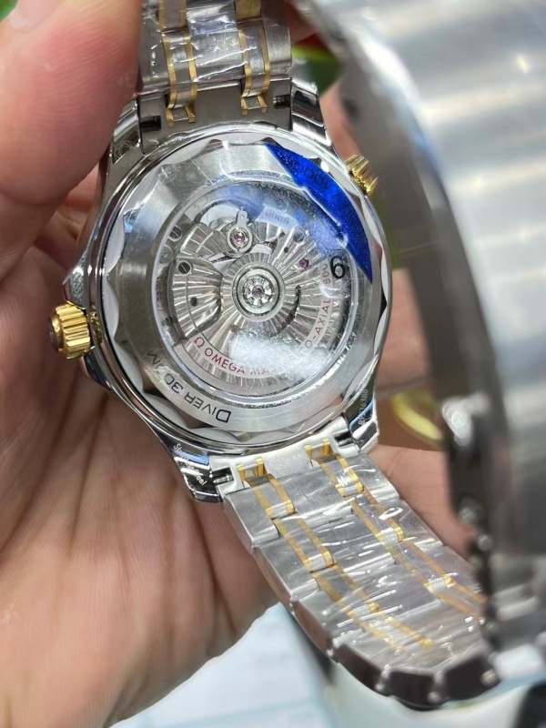 Watch0424